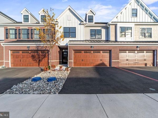 61 RIVERWALK , PLAINSBORO, NJ 08536
