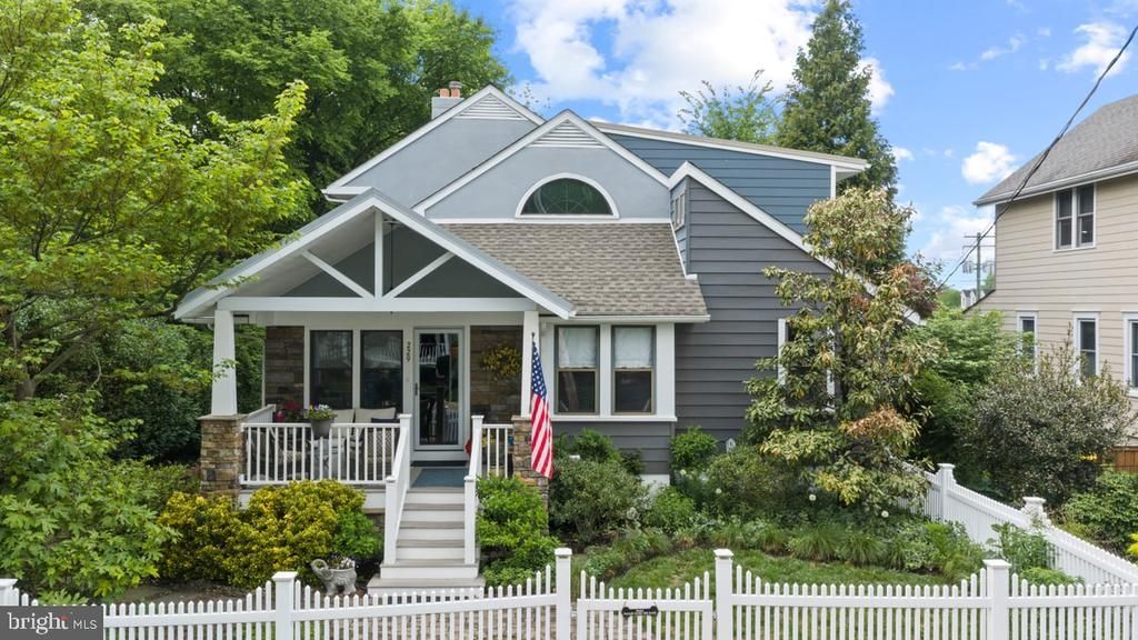 229 UNION STREET , DOYLESTOWN, PA 18901