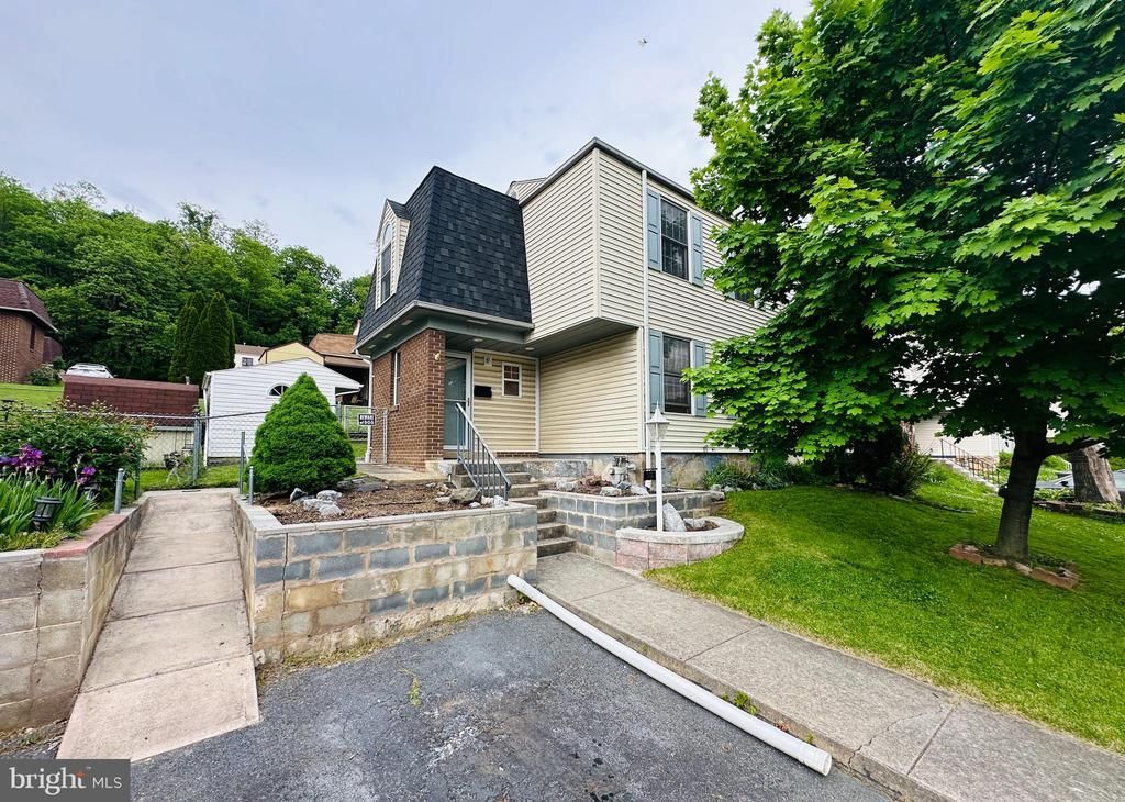 505 S 2ND STREET , STEELTON, PA 17113