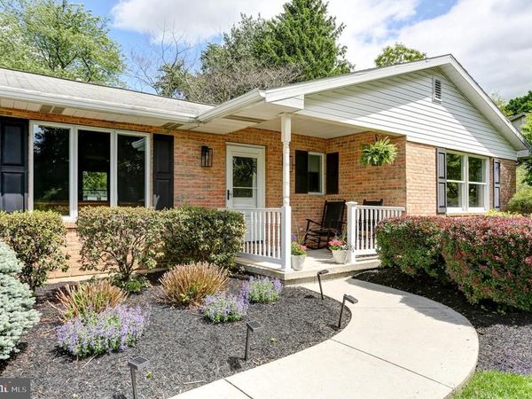 1082 TRAIL ROAD , HUMMELSTOWN, PA 17036