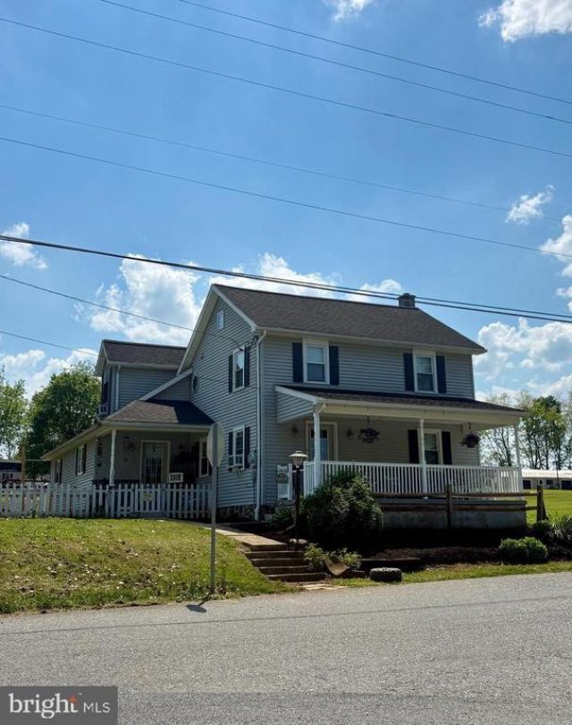 102 SHUMAKER ROAD , BAINBRIDGE, PA 17502