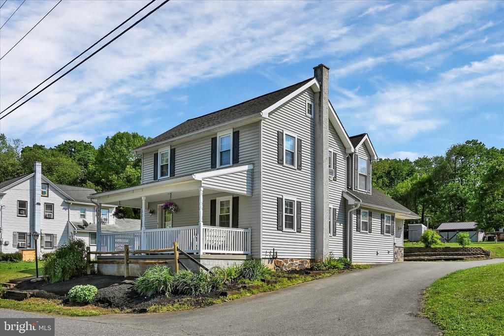 102 Shumaker Road, Bainbridge, PA 17502 Main Photo