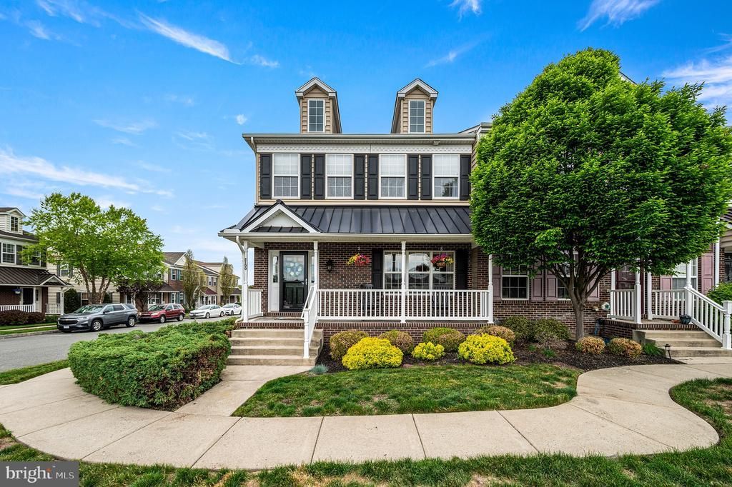 2100 ATWOOD TERRACE , PENNSBURG, PA 18073