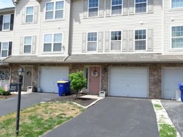 235 FISHER DRIVE, YORK, PA 17404