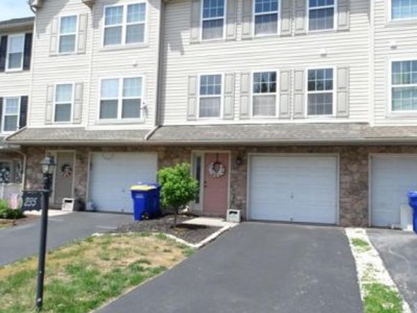 235 FISHER DRIVE , YORK, PA 17404