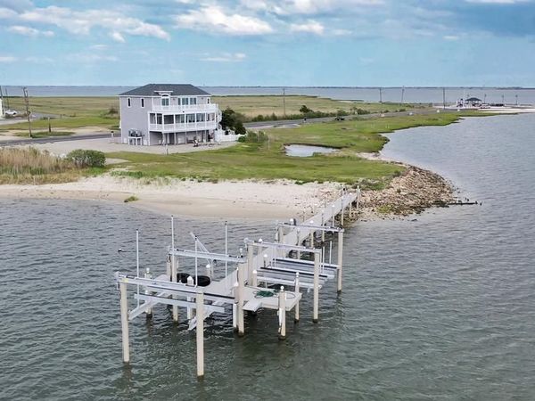 1220 S GREEN STREET , TUCKERTON, NJ 08087