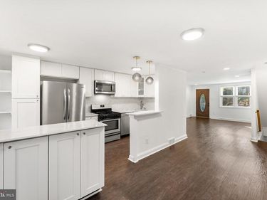 1451 W END DRIVE , PHILADELPHIA, PA 19151