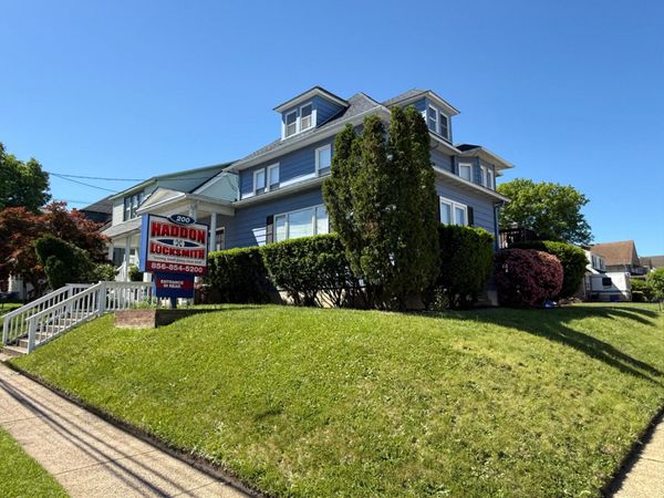 200 WHITE HORSE PIKE , OAKLYN, NJ 08107