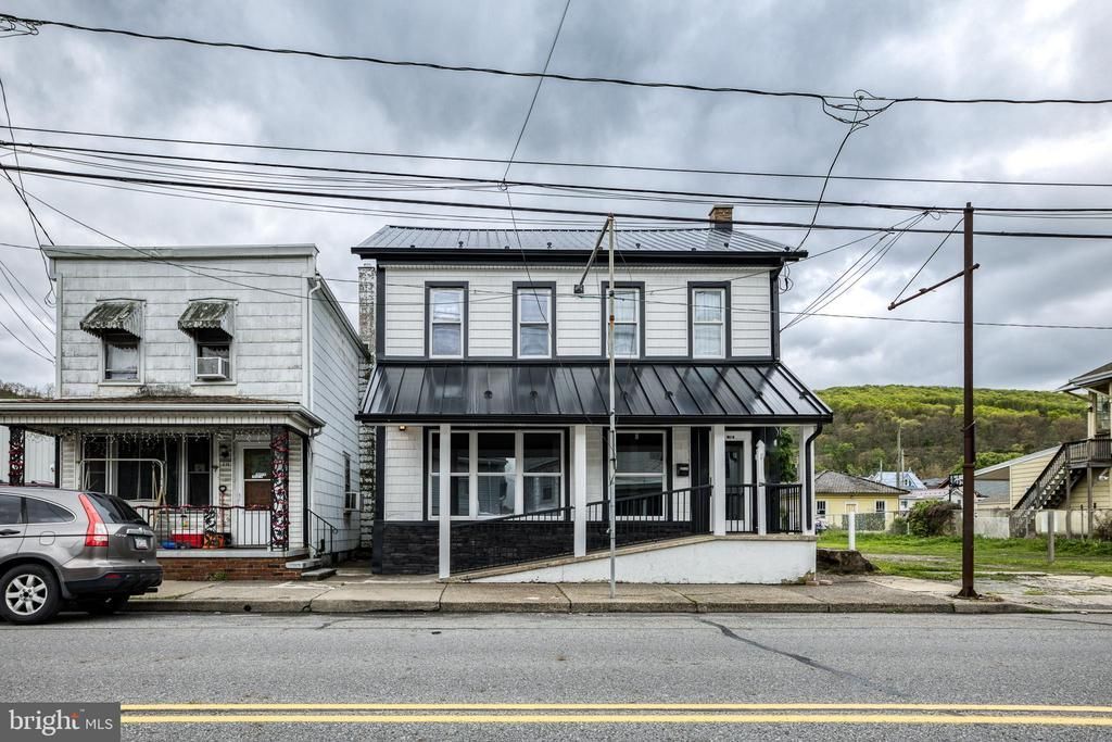 632 MAIN STREET , LYKENS, PA 17048