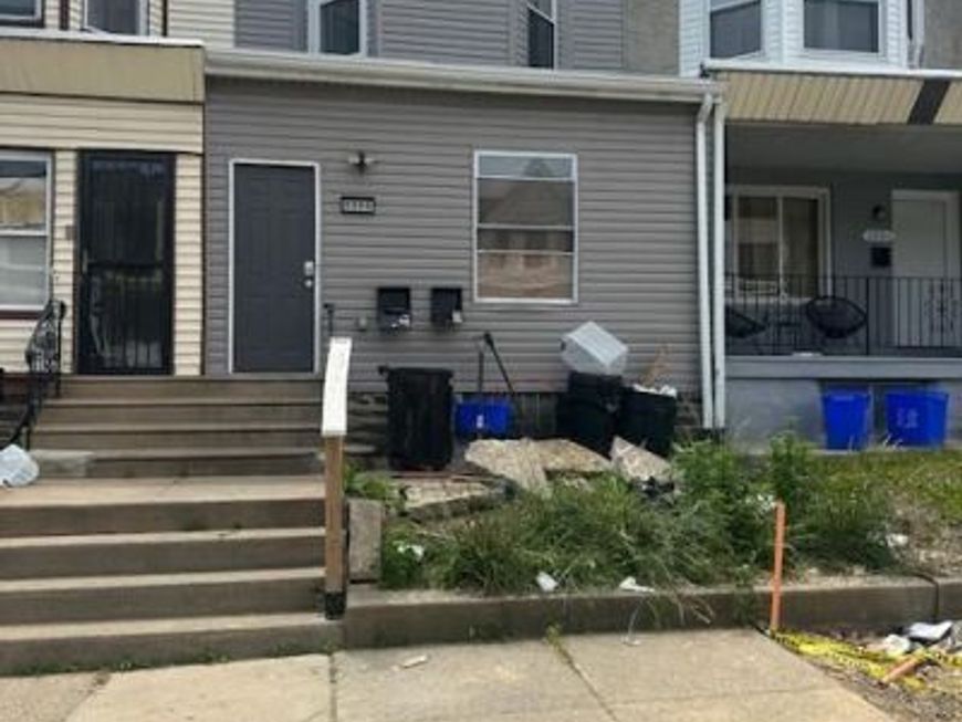 2556 S Robinson Street, Philadelphia, PA 19142 Main Photo