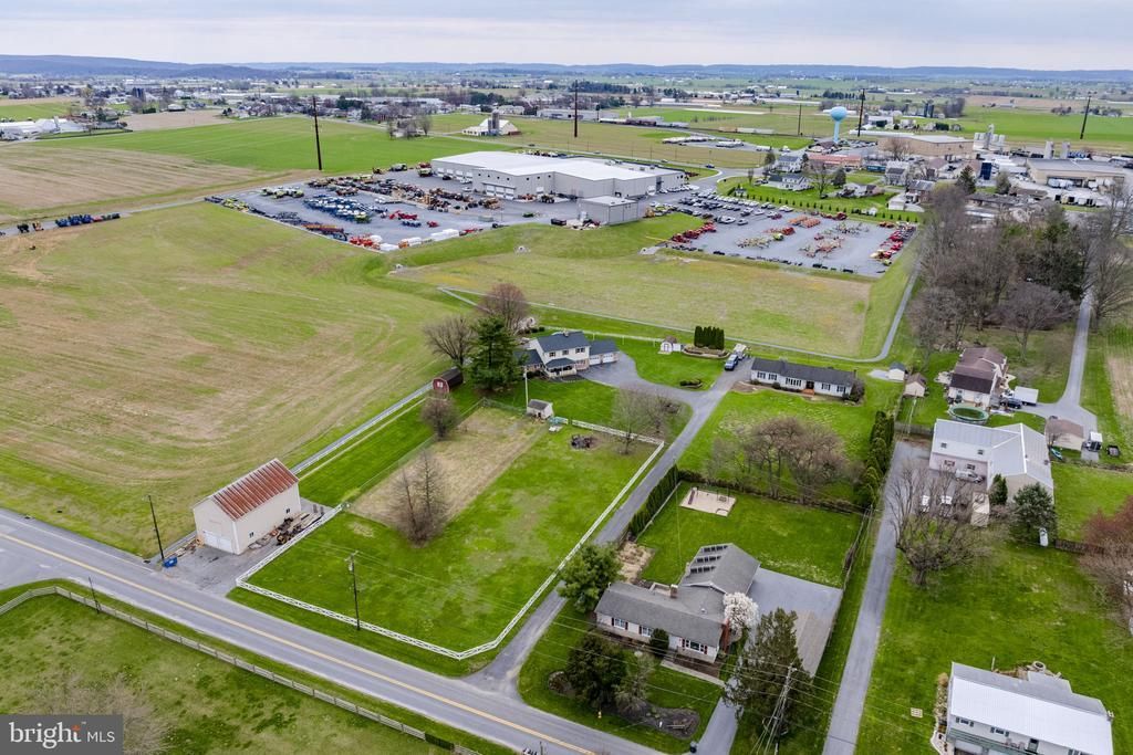 176 BUTTER ROAD, LEOLA, PA 17540