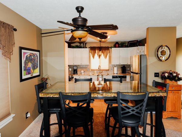 11255 Fort Road E, Unit H1, Suttons Bay, MI 49682