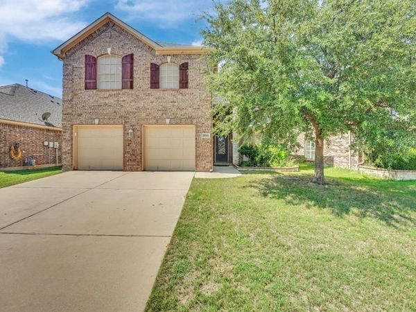 9505 Chuparosa Drive, Fort Worth, TX 76177