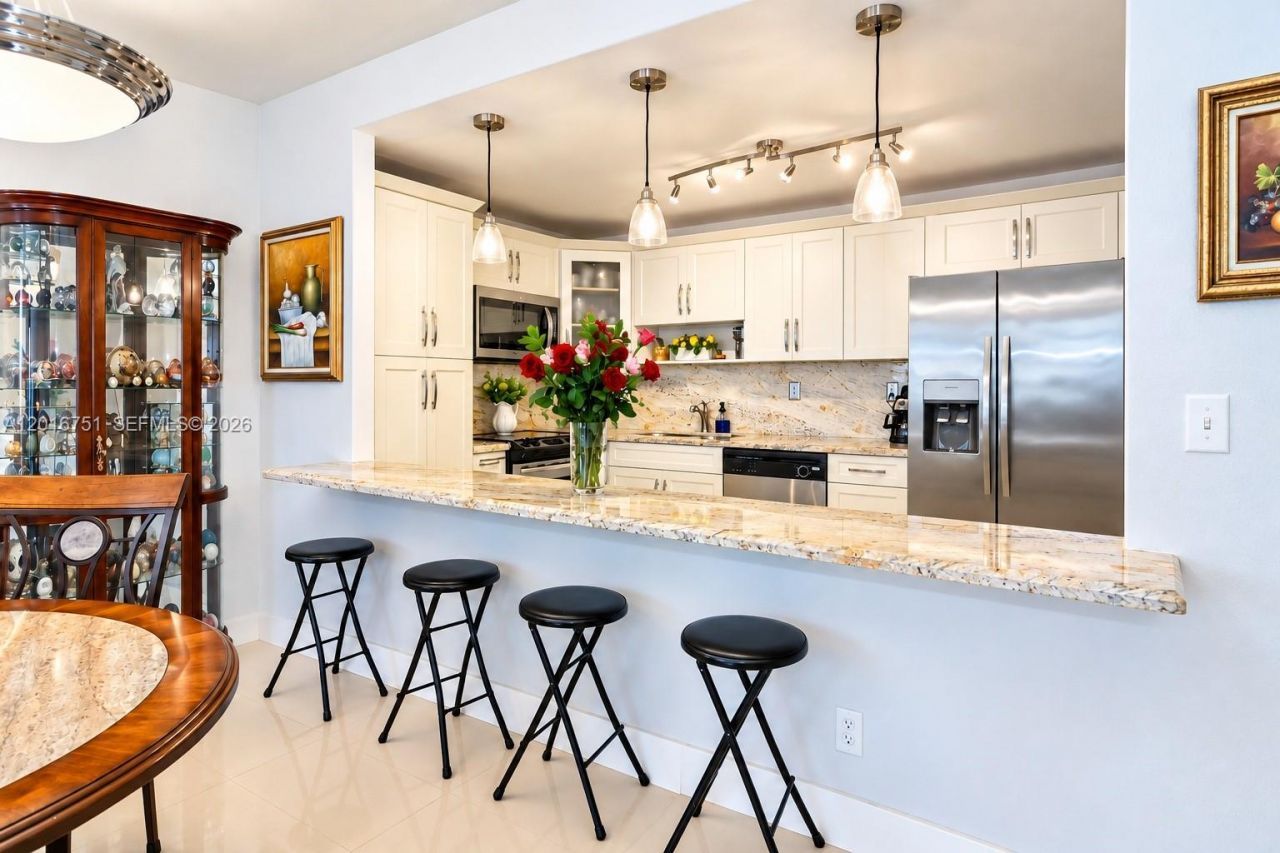 19370 Collins Ave, Unit 626, Sunny Isles Beach, FL 33160 Photo