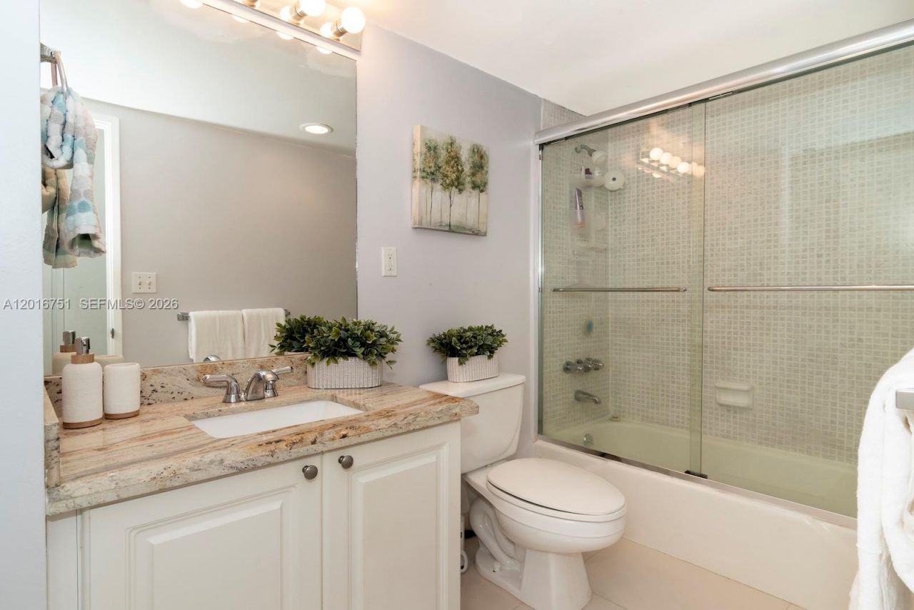 19370 Collins Ave , Unit 626, Sunny Isles Beach, FL 33160 Photo
