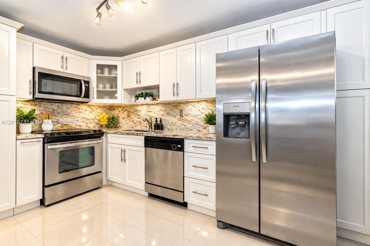 19370 Collins Ave, Unit 626, Sunny Isles Beach, FL 33160 Photo