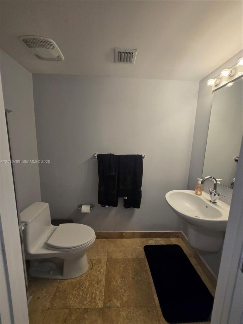 41 SE 5th St , Unit 815, Miami, FL 33131 Photo