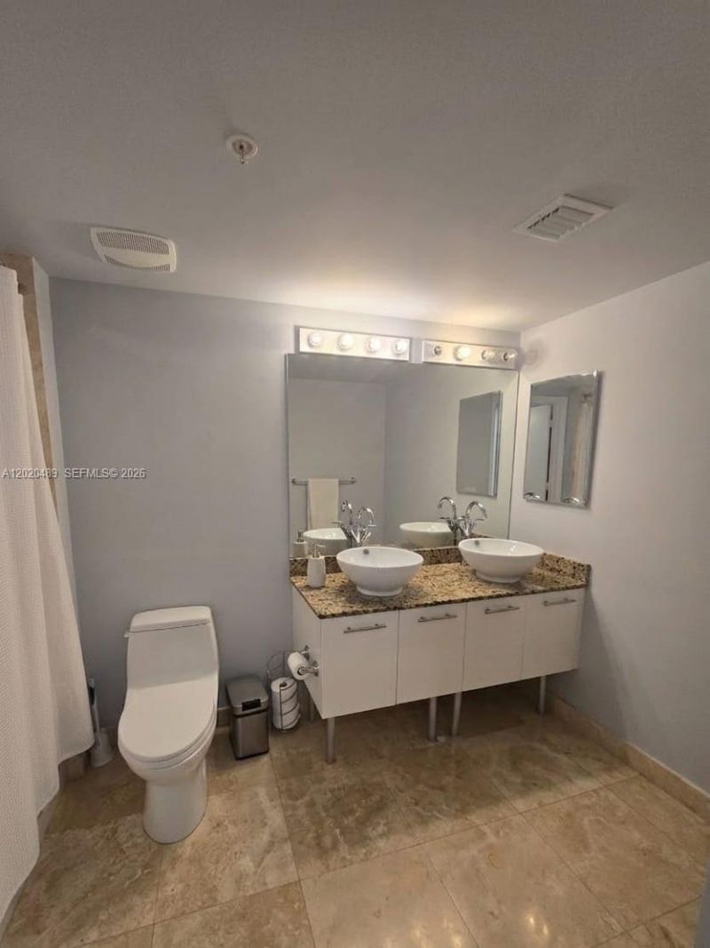 41 SE 5th St , Unit 815, Miami, FL 33131 Photo