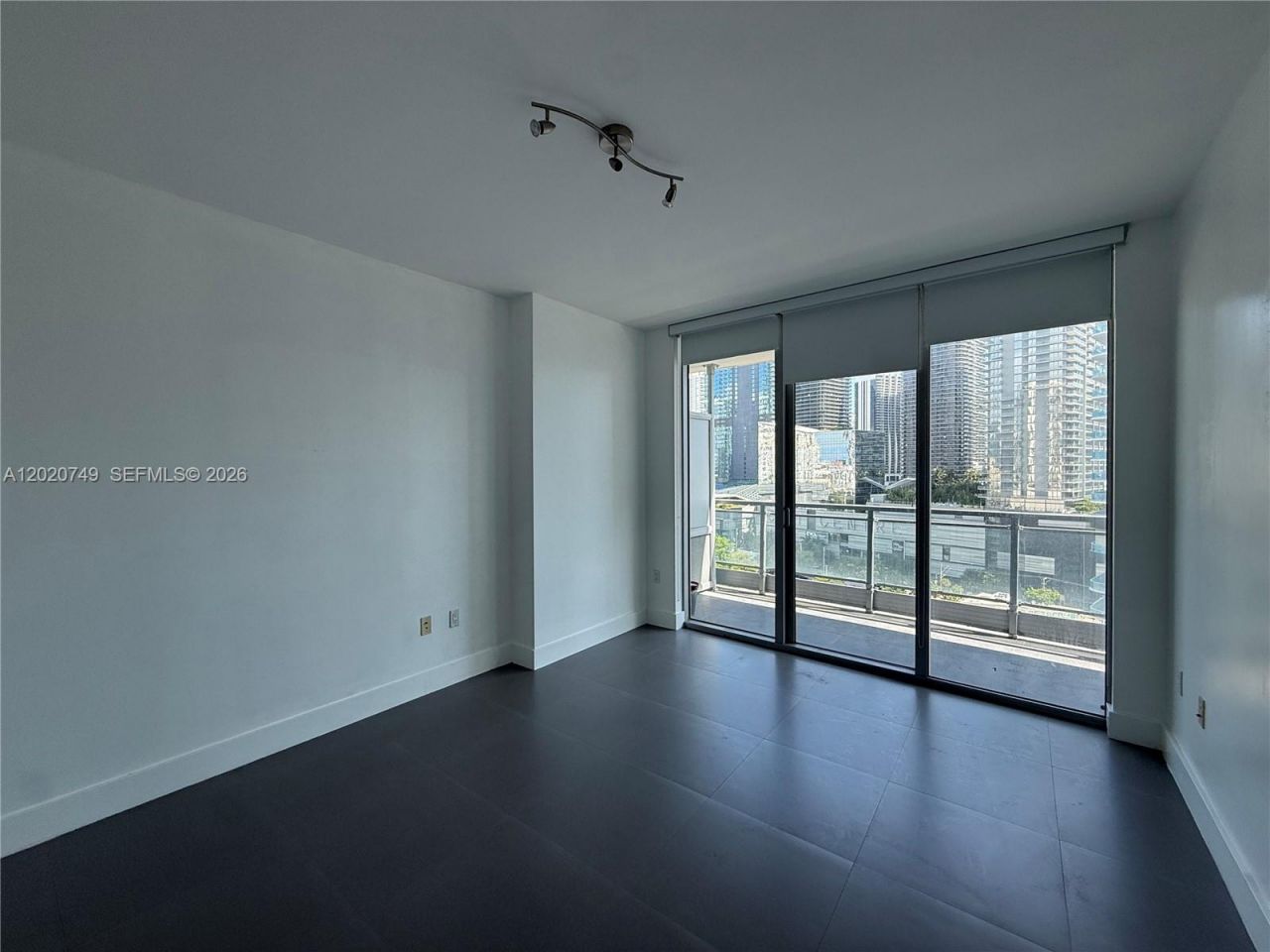 92 SW 3rd St, Unit 1804, Miami, FL 33130 Photo