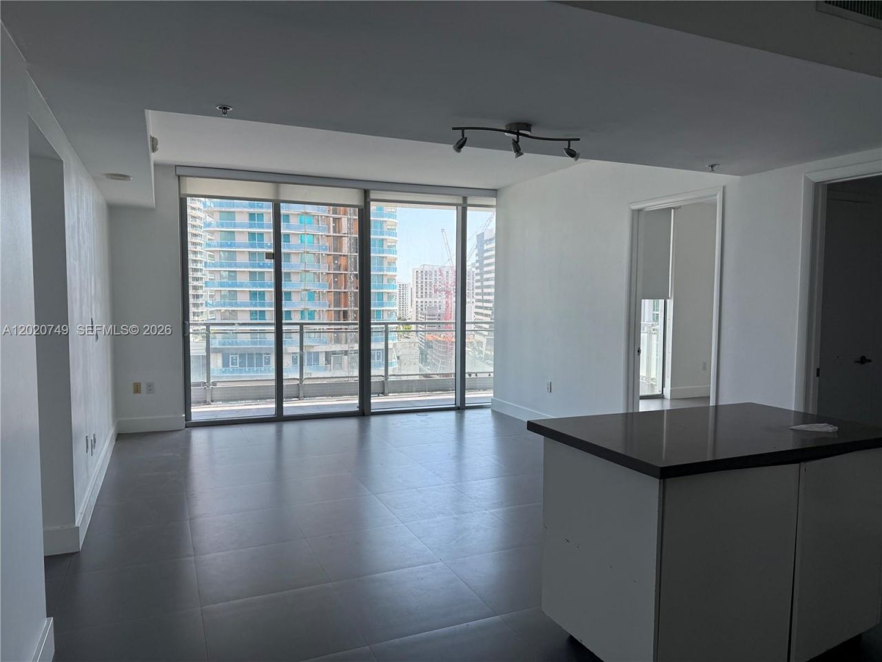 92 SW 3rd St, Unit 1804, Miami, FL 33130 Photo