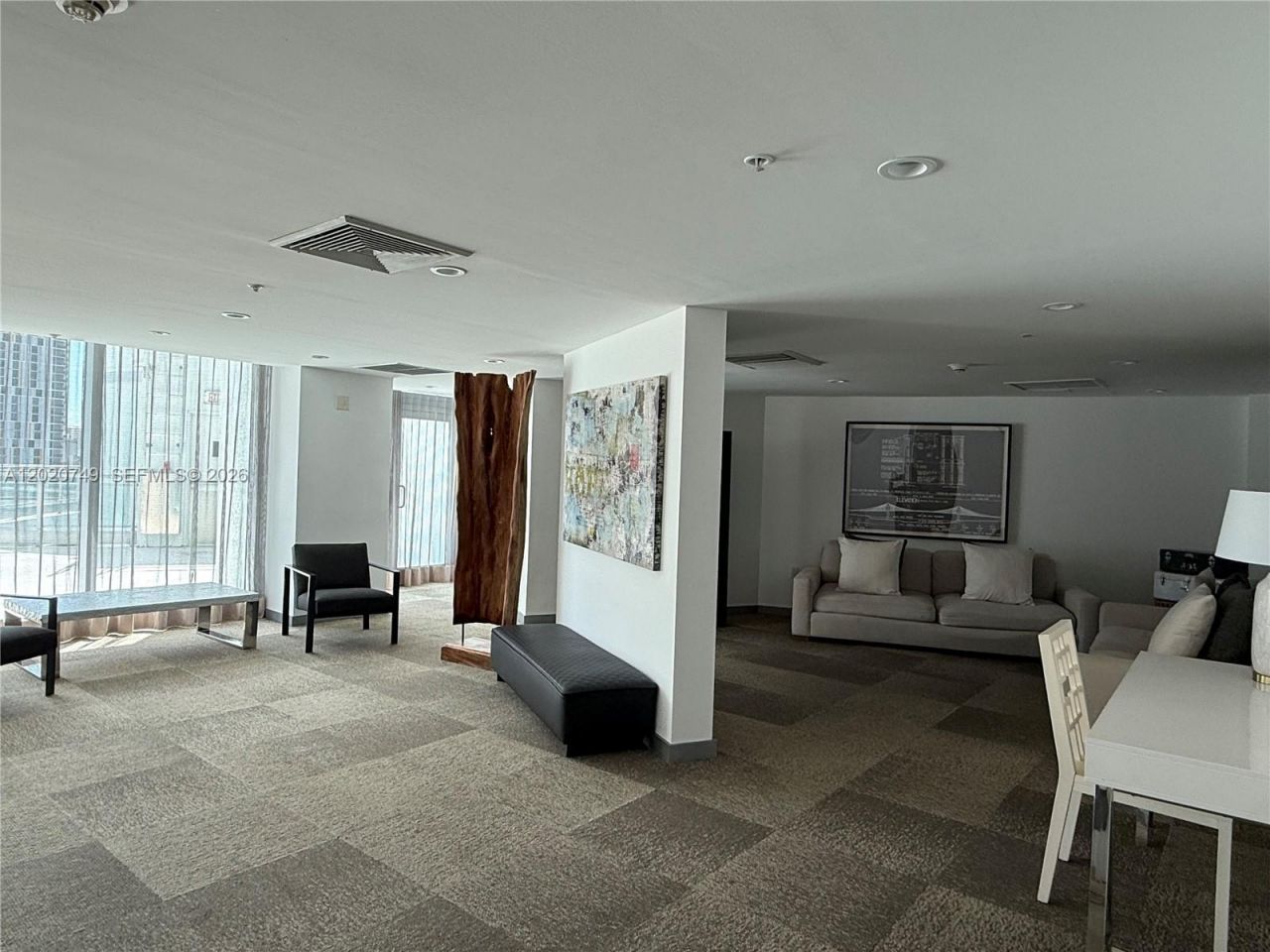 92 SW 3rd St, Unit 1804, Miami, FL 33130 Photo