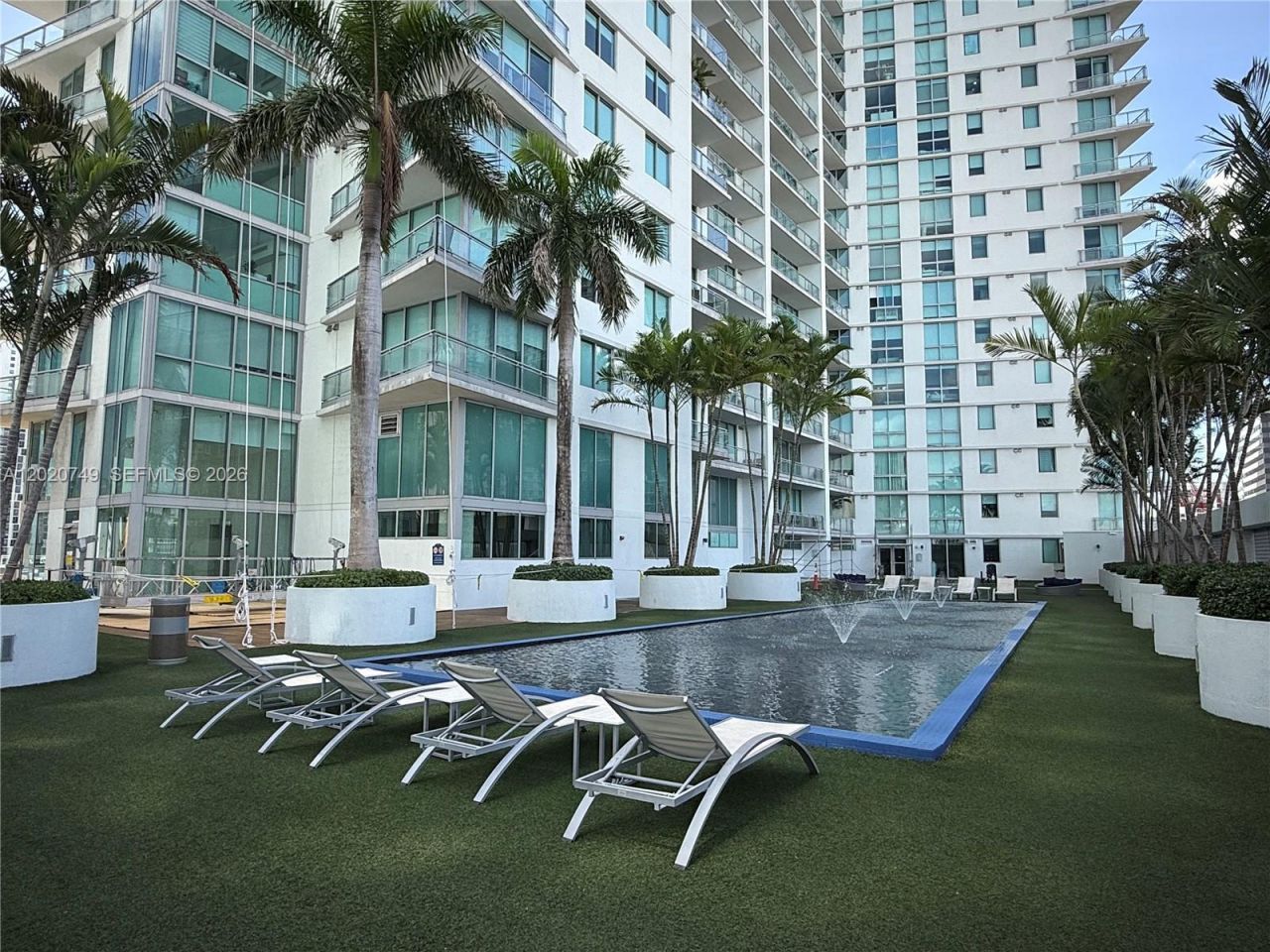 92 SW 3rd St, Unit 1804, Miami, FL 33130 Photo