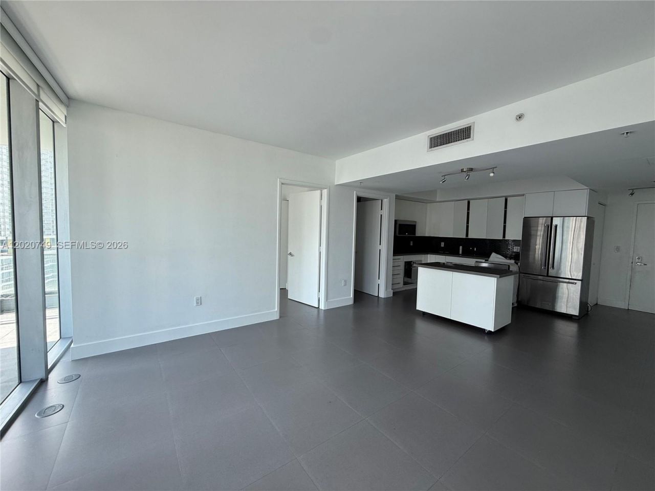 92 SW 3rd St, Unit 1804, Miami, FL 33130 Photo