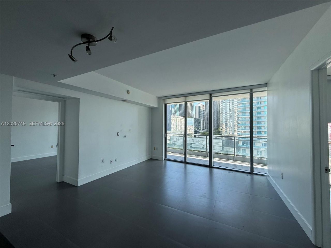 92 SW 3rd St, Unit 1804, Miami, FL 33130 Photo
