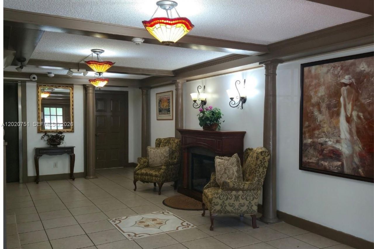 3660 Inverrary Dr, Unit 3T, Lauderhill, FL 33319 Photo