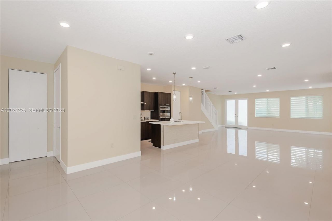 6681 NW 104th Ave , Unit 6681, Doral, FL 33178 Photo