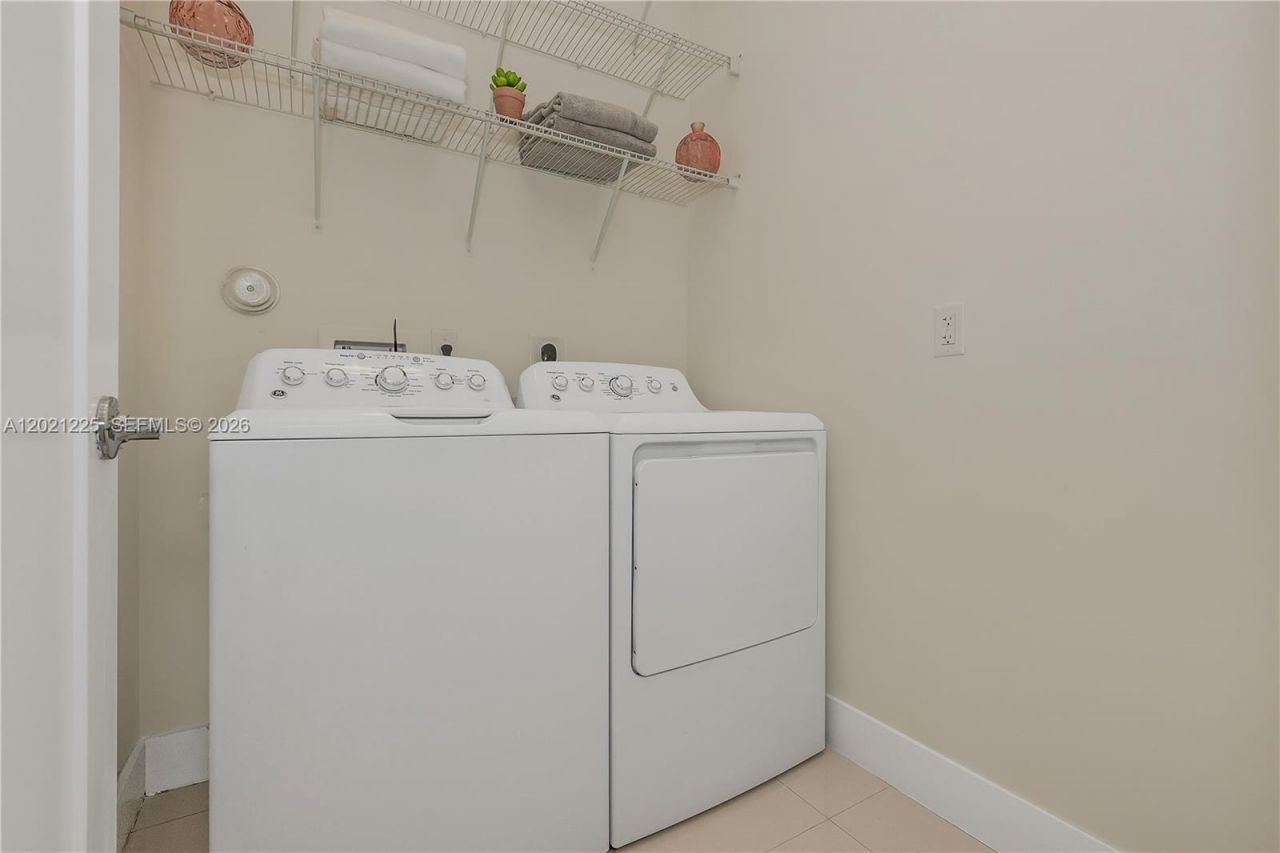 6681 NW 104th Ave , Unit 6681, Doral, FL 33178 Photo