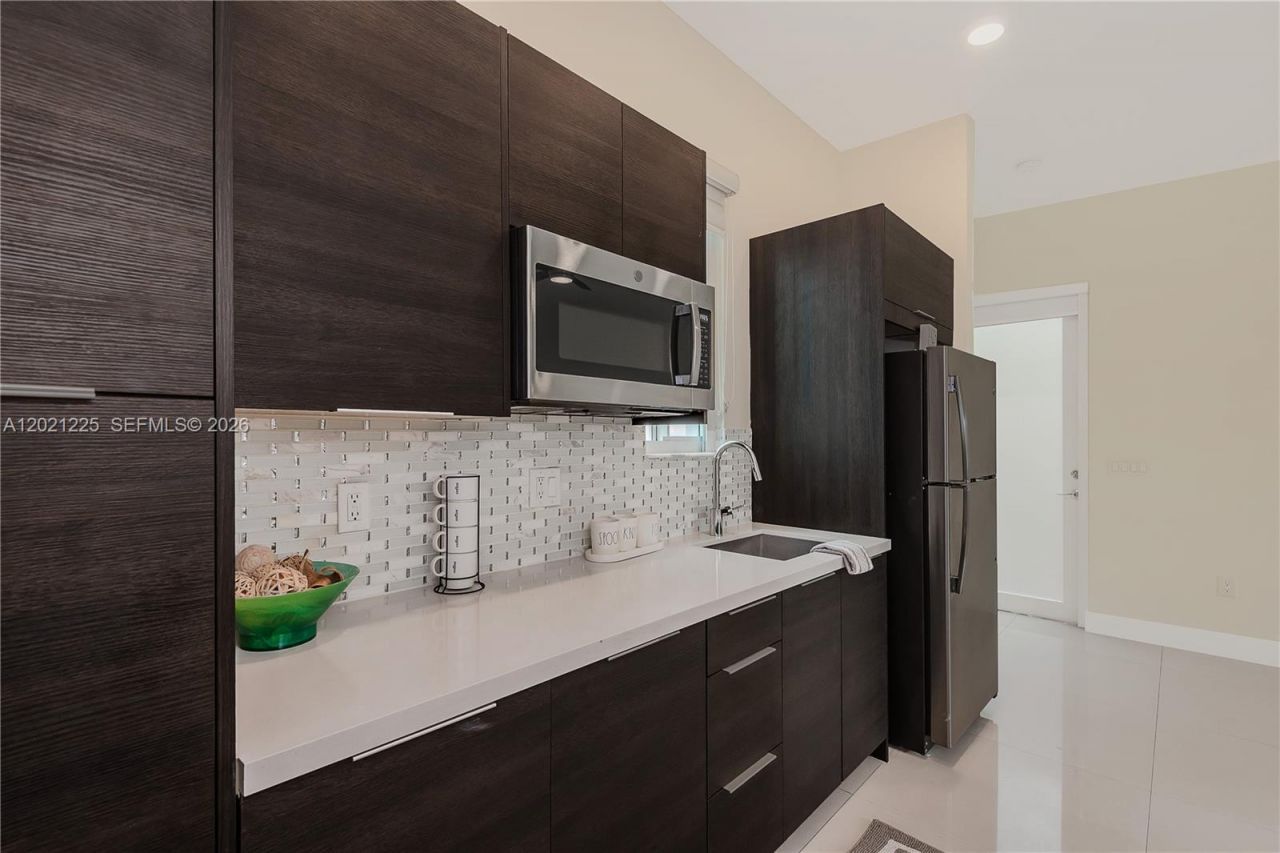 6681 NW 104th Ave , Unit 6681, Doral, FL 33178 Photo