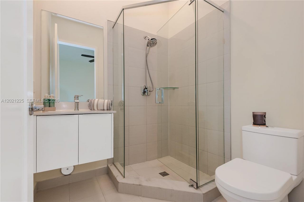 6681 NW 104th Ave , Unit 6681, Doral, FL 33178 Photo