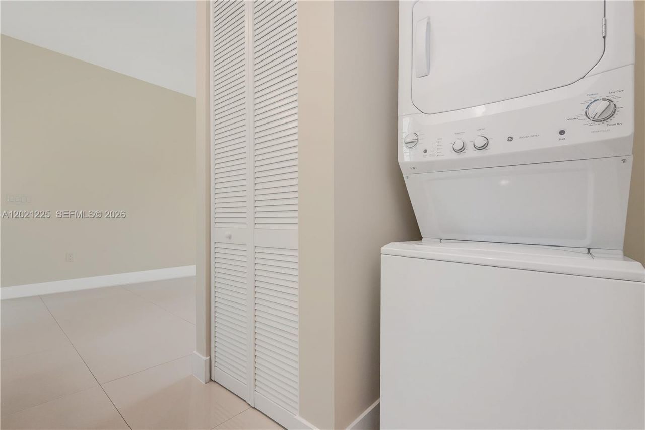 6681 NW 104th Ave , Unit 6681, Doral, FL 33178 Photo