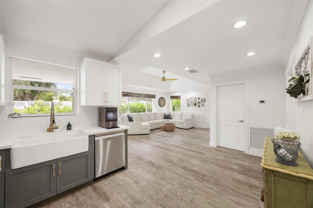 7400 SW 170th Ter, Palmetto Bay, FL 33157 Photo