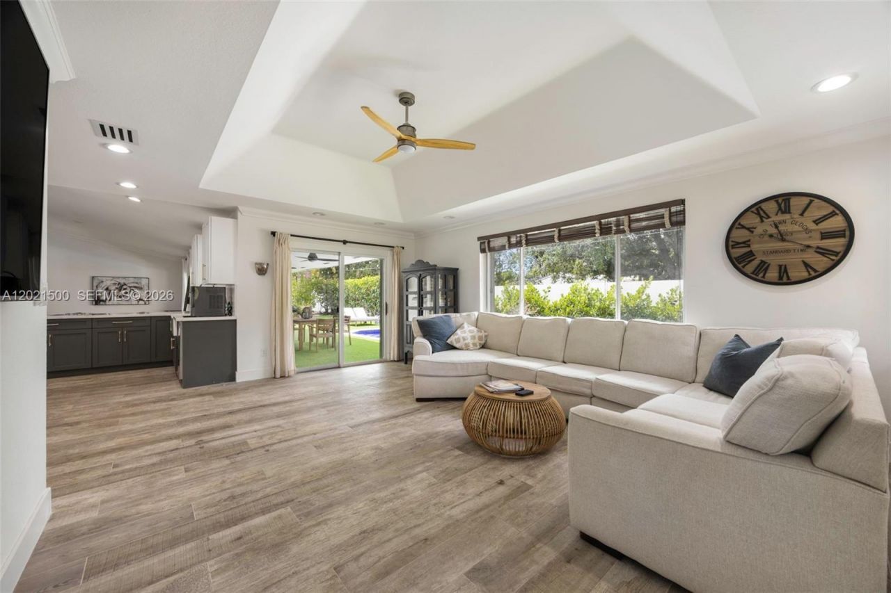 7400 SW 170th Ter, Palmetto Bay, FL 33157 Photo
