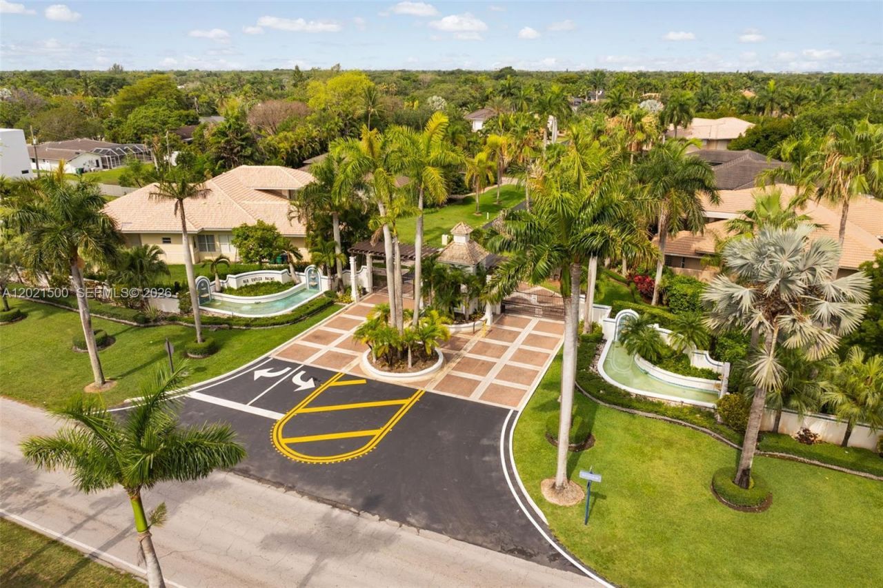 7400 SW 170th Ter, Palmetto Bay, FL 33157 Photo