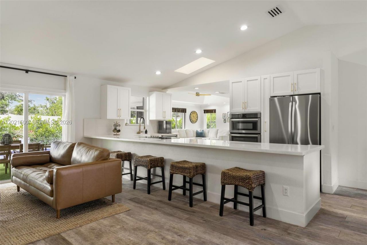 7400 SW 170th Ter, Palmetto Bay, FL 33157 Photo