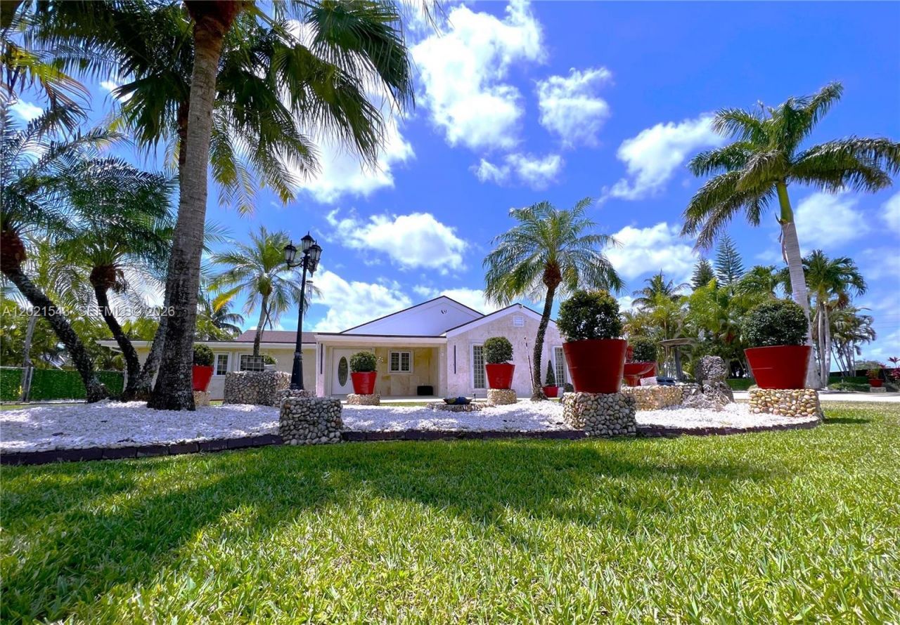 15540 SW 156th Ave , Miami, FL 33187 Photo