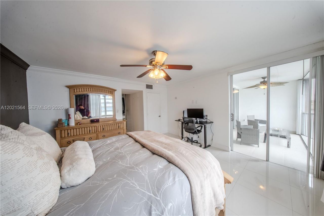 1660 NE 191st St , Unit 410-1, Miami, FL 33179 Photo