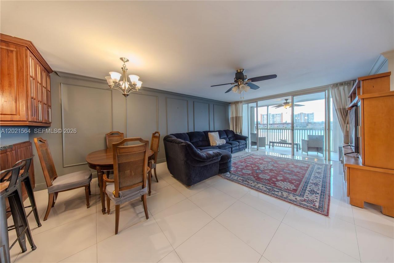 1660 NE 191st St , Unit 410-1, Miami, FL 33179 Photo