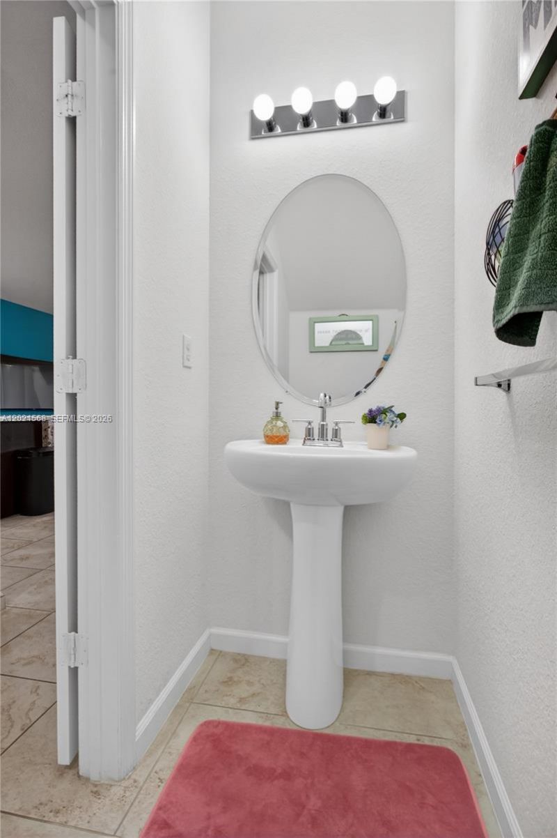 4044 NW 11th St, Unit 4044, Lauderhill, FL 33313 Photo