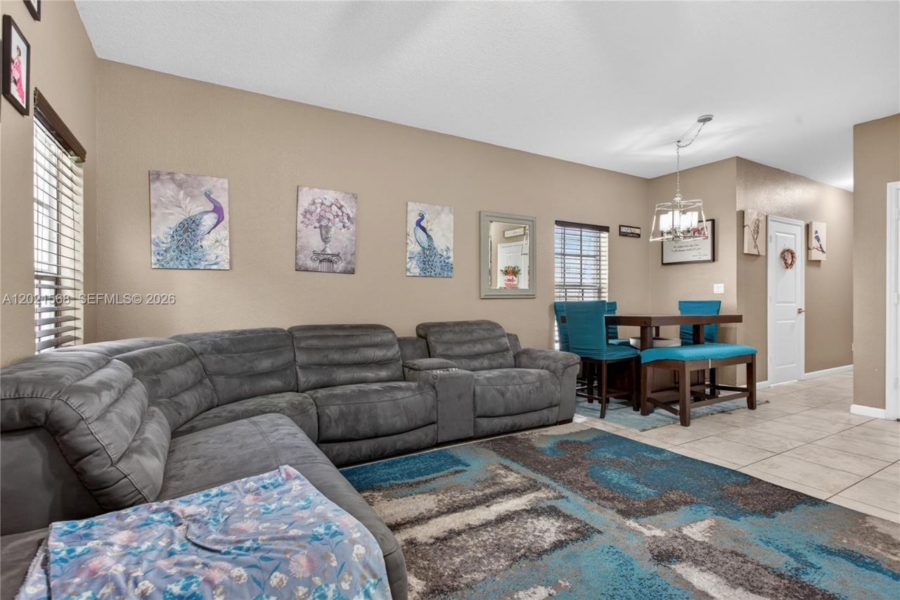 4044 NW 11th St, Unit 4044, Lauderhill, FL 33313 Photo