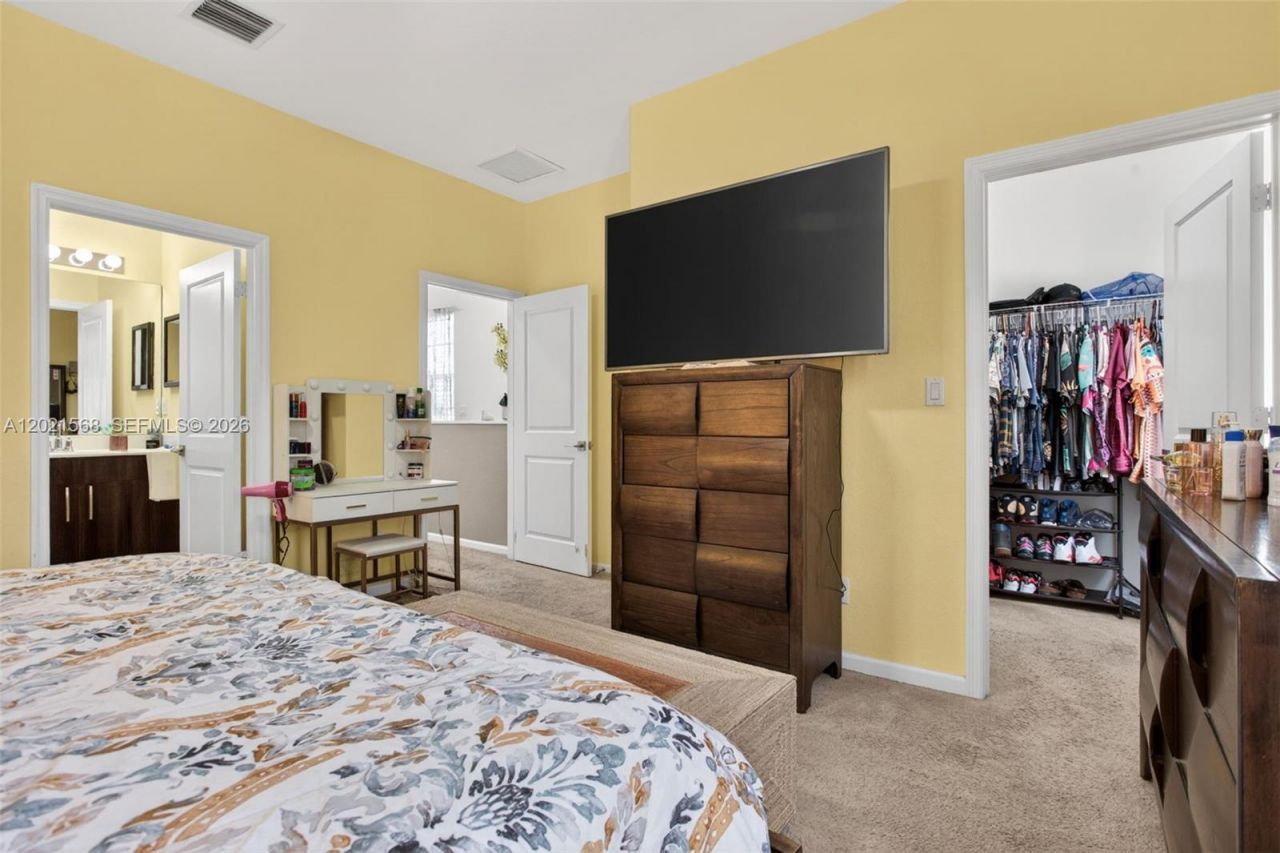 4044 NW 11th St, Unit 4044, Lauderhill, FL 33313 Photo