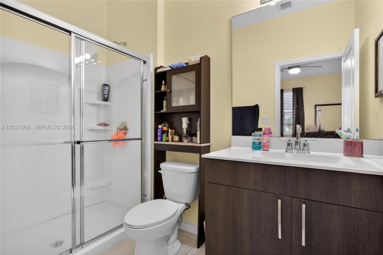 4044 NW 11th St, Unit 4044, Lauderhill, FL 33313 Photo