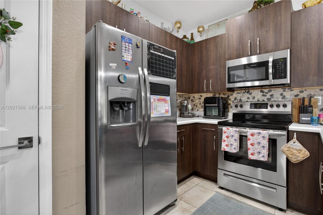 4044 NW 11th St, Unit 4044, Lauderhill, FL 33313 Photo