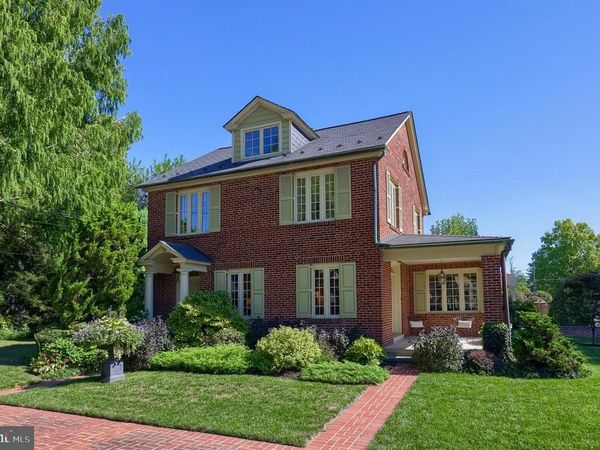 81 S LINDEN STREET , MANHEIM, PA 17545