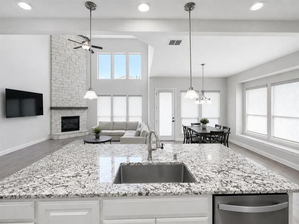 1009 Hunters Creek Drive, Rockwall, TX 75087