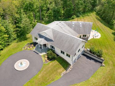 126 Old Hopewell Road , Wappingers Falls, NY 12590