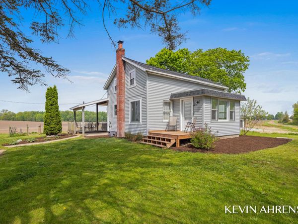 16927 Juniper Drive, Conklin, MI 49403